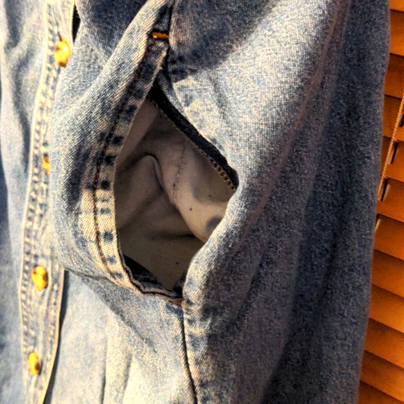 🌼 Denim Skirt PRICE DROP 🌼 - Picture 4 of 7